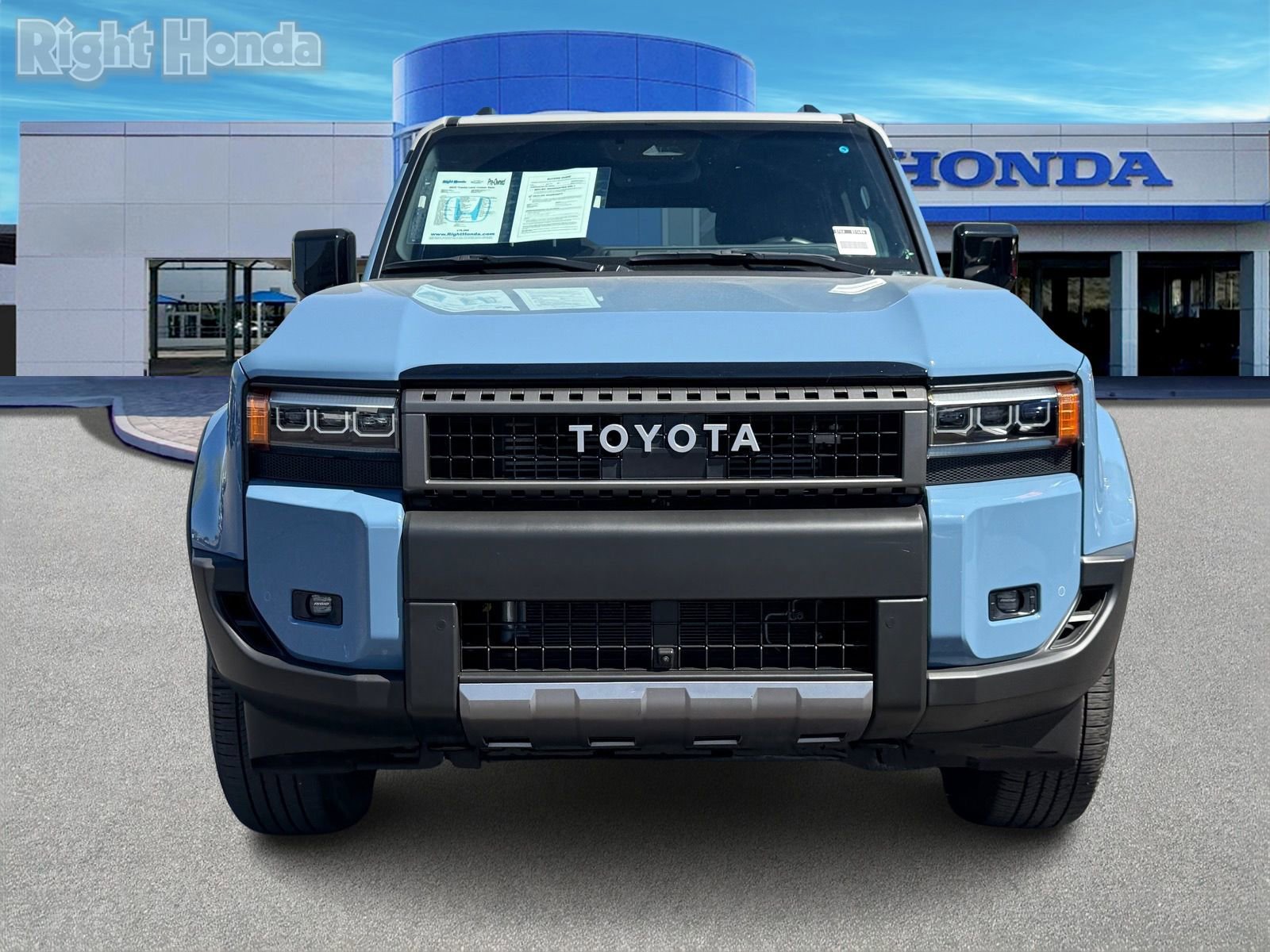 Used 2024 Toyota Land Cruiser image 5