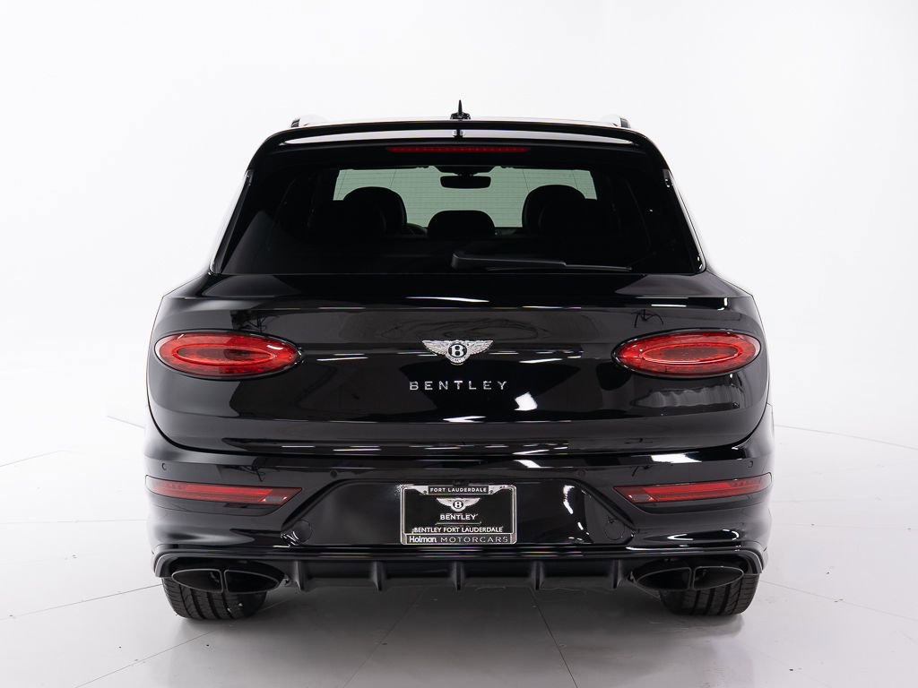 Used 2022 Bentley Bentayga AWD/4WD image 4