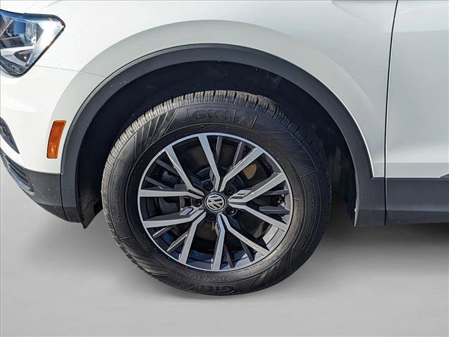Used 2020 Volkswagen Tiguan SE image 23
