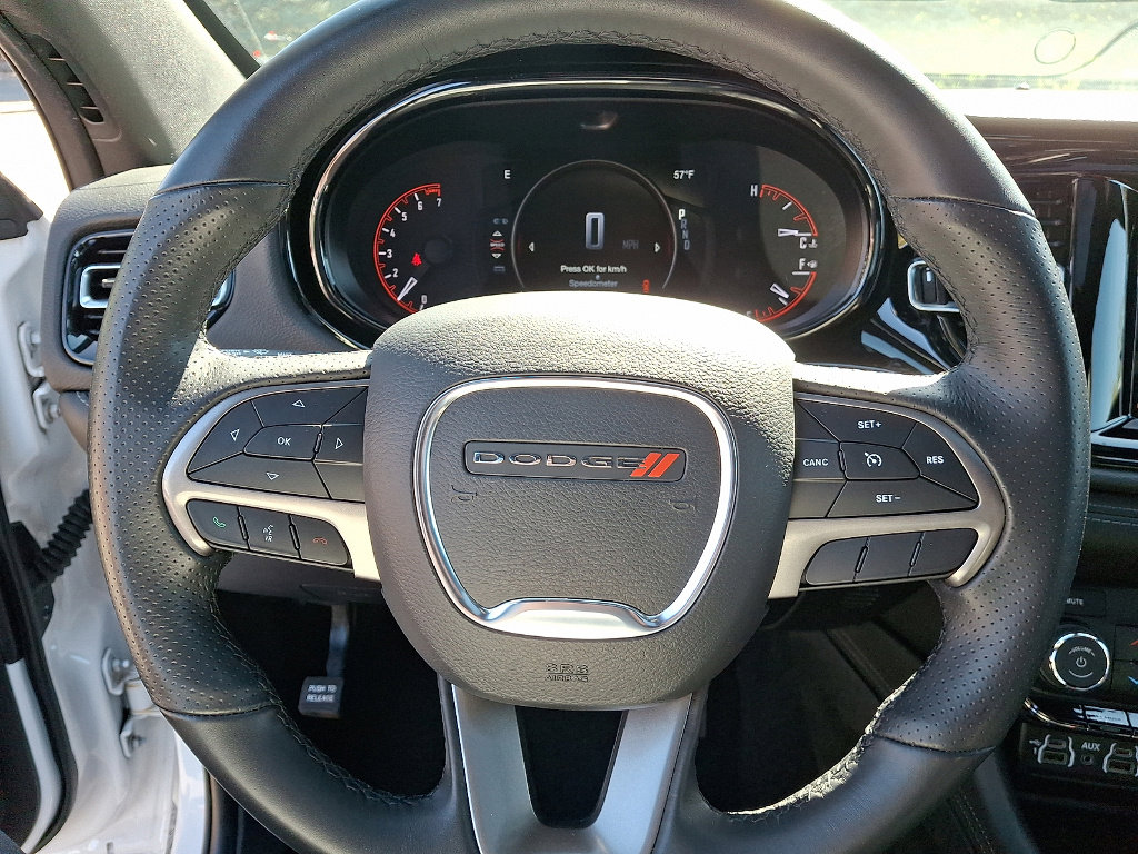 Certified 2022 Dodge Durango SXT w/ Blacktop Package AWD/4WD image 8