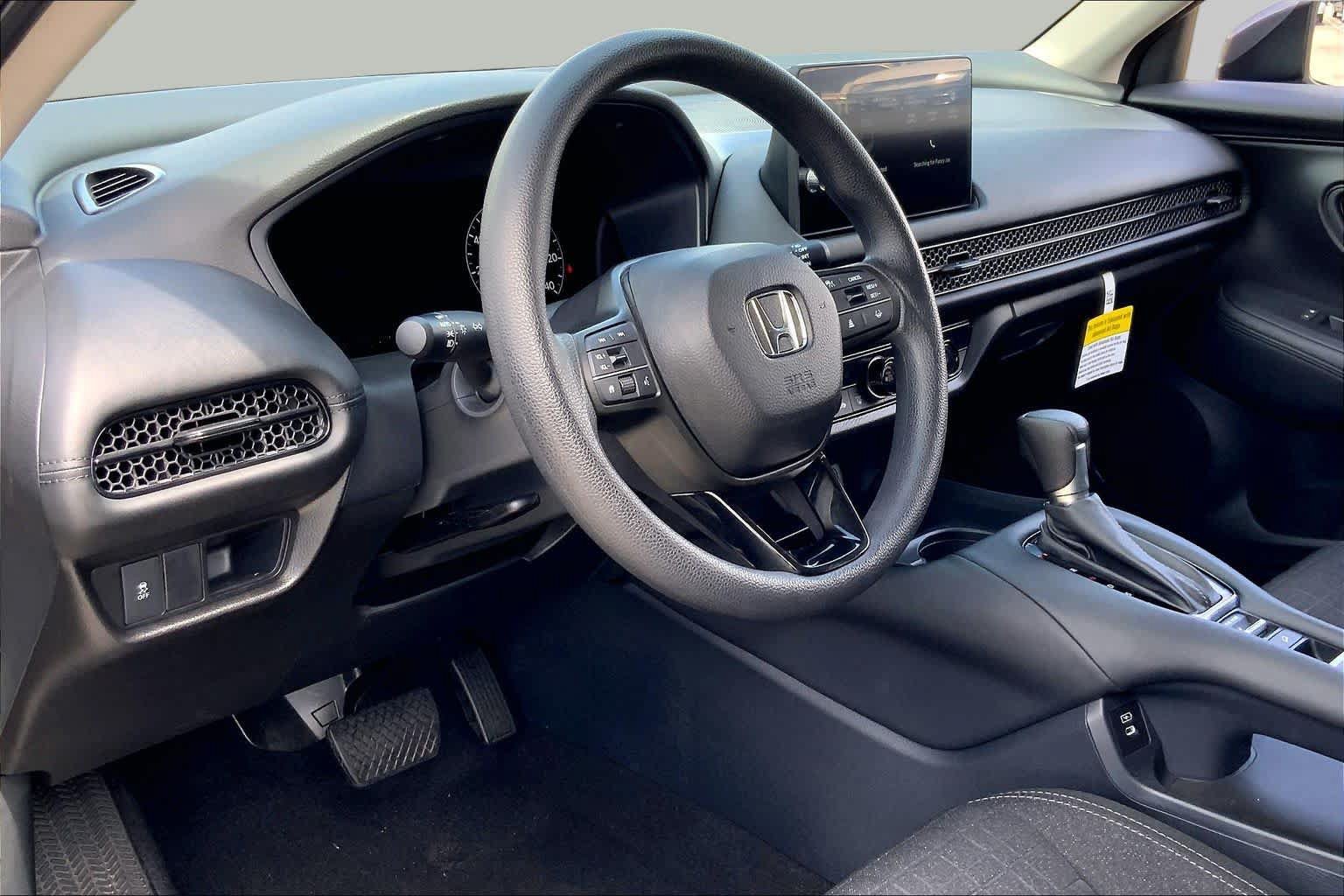 Used 2026 Honda HR-V LX image 18