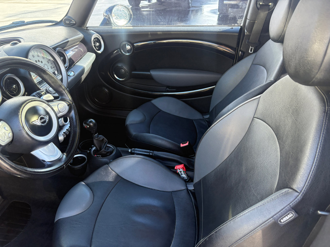 Used 2010 MINI Cooper S image 10