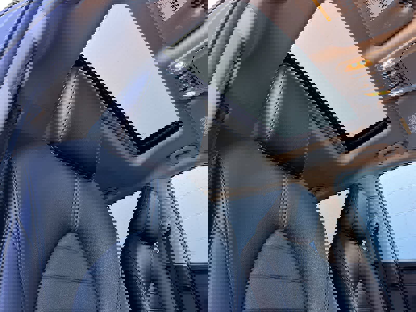 Used 2021 Toyota Highlander XLE image 19