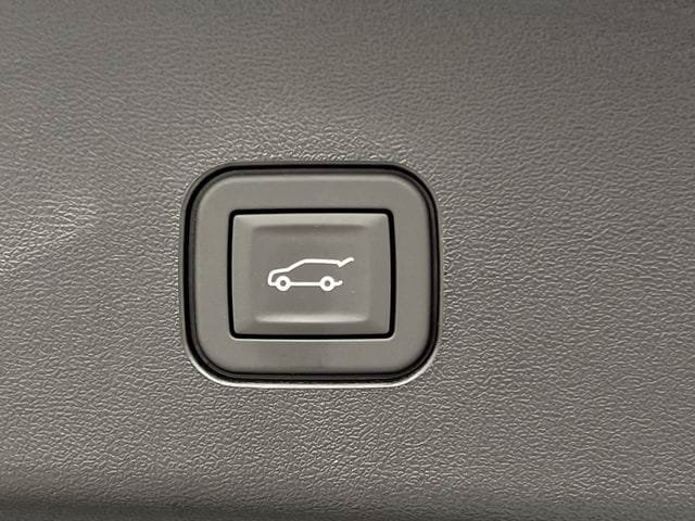 New 2027 Cadillac Vistiq Luxury AWD/4WD image 24