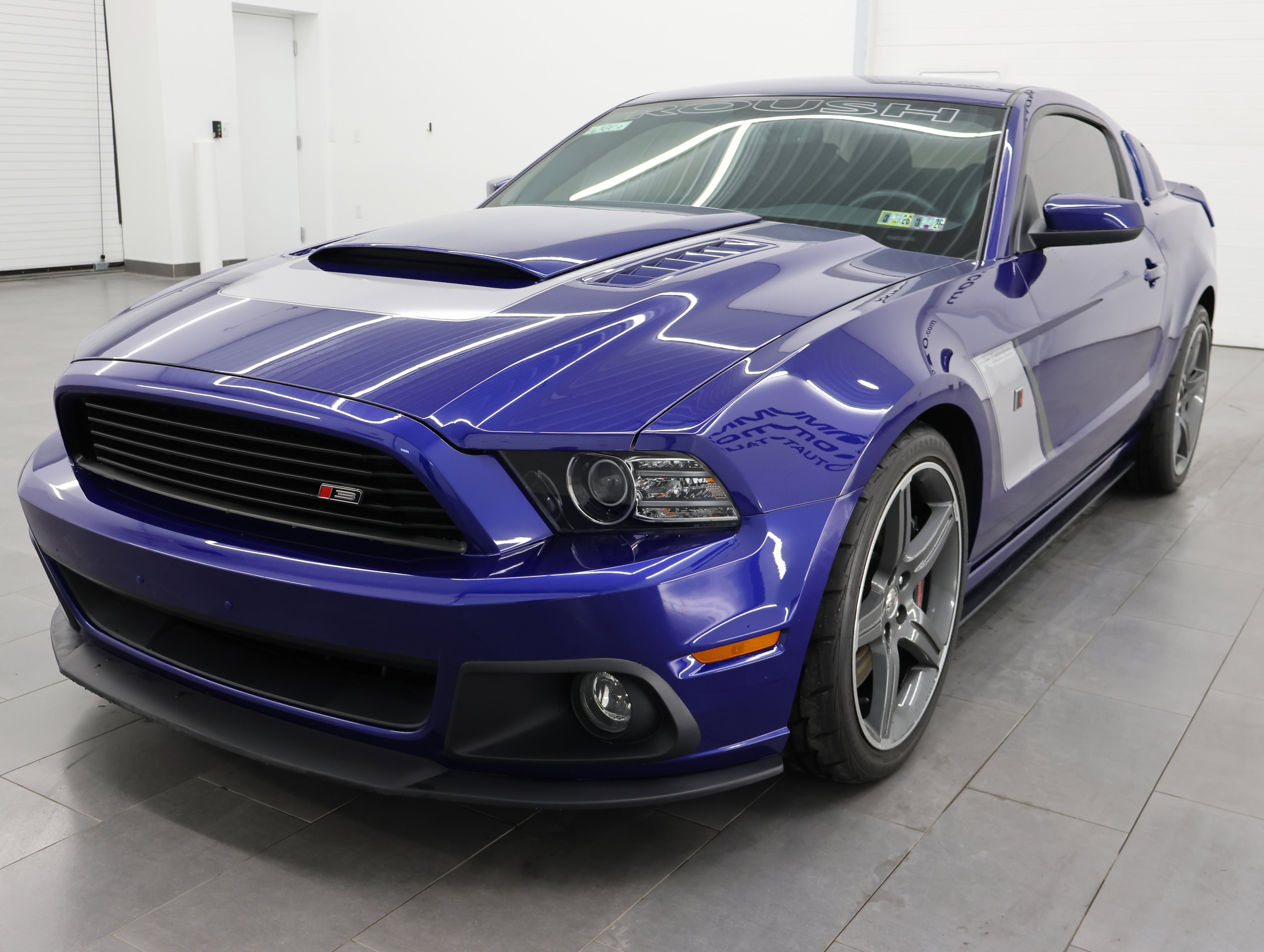Used 2014 Ford Mustang GT w/ Equipment Group 301A image 7