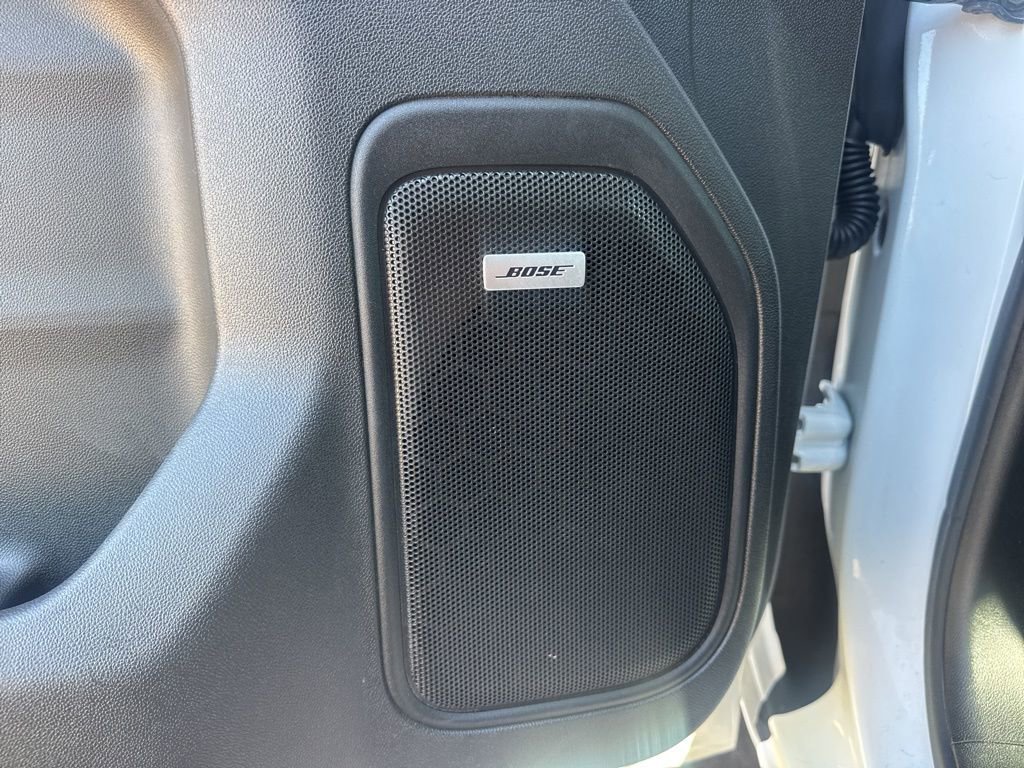 Used 2023 GMC Sierra 2500 SLT w/ SLT Premium Package image 16