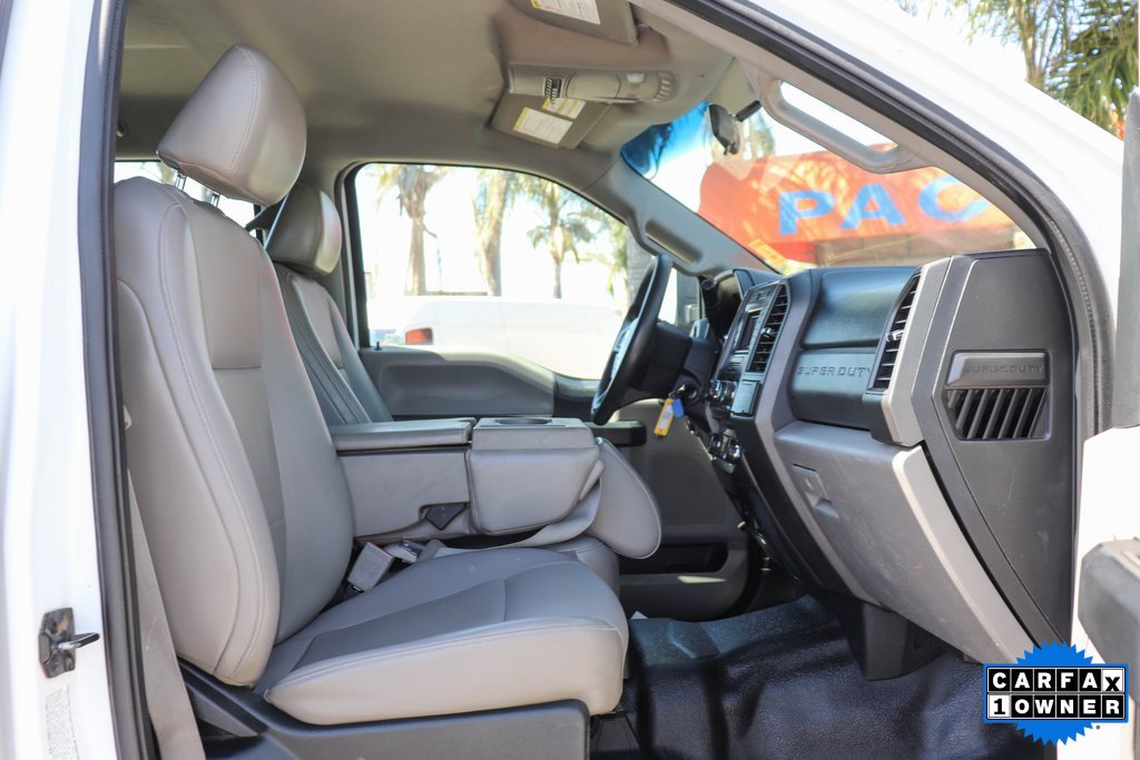 Used 2017 Ford F450 XL w/ Power Equipment Group image 31