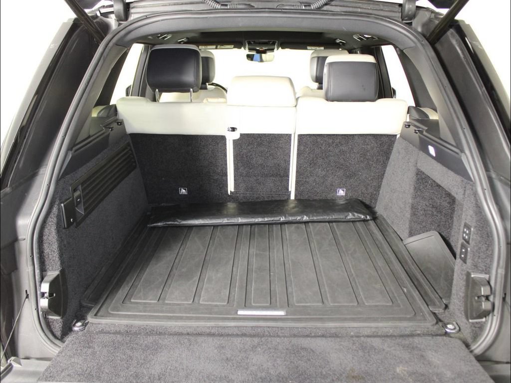 Used 2020 Land Rover Range Rover HSE AWD/4WD image 25