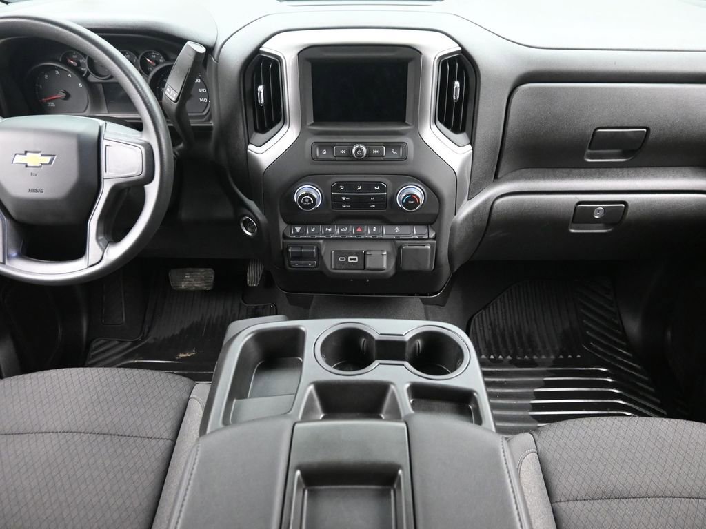 Used 2025 Chevrolet Silverado 2500 Custom w/ Custom Value Package image 12