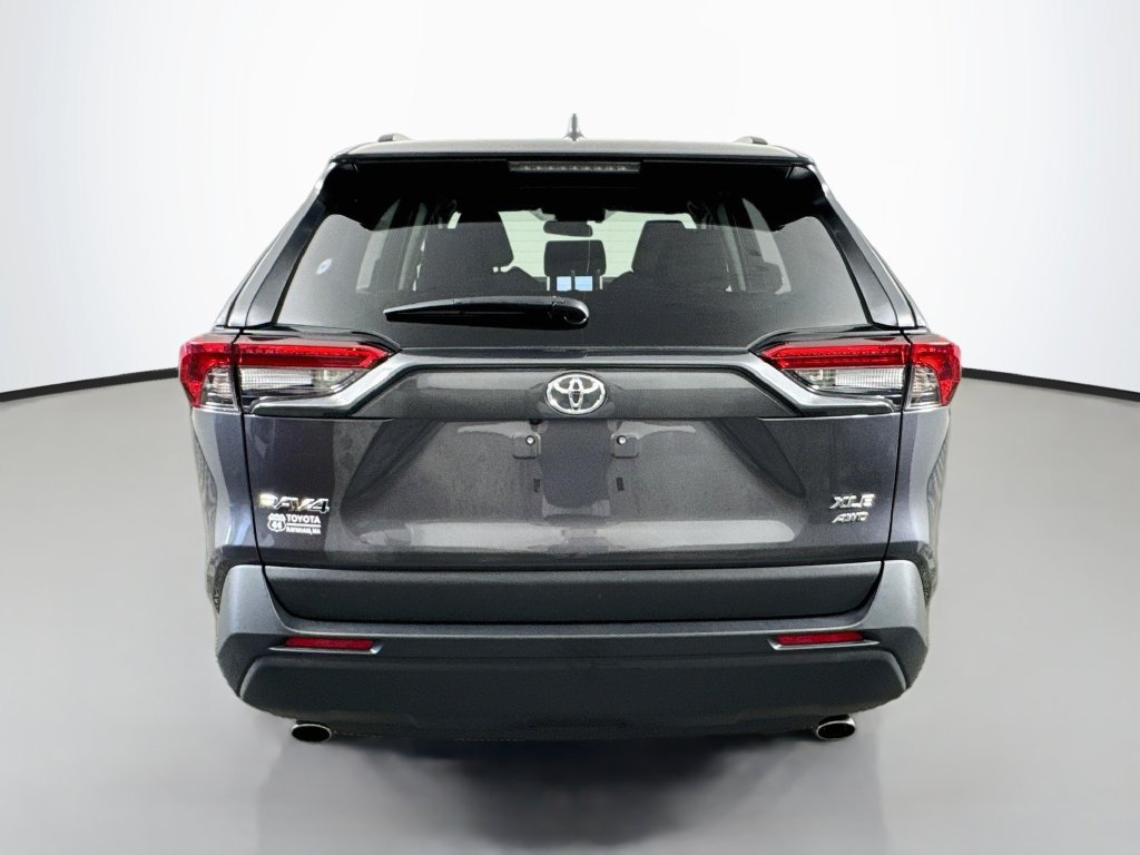 Used 2025 Toyota RAV4 XLE w/ Weather Package AWD/4WD image 7
