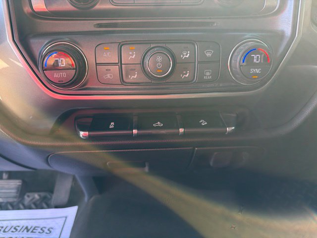 Used 2018 Chevrolet Silverado 1500 LT w/ All Star Edition AWD/4WD image 22