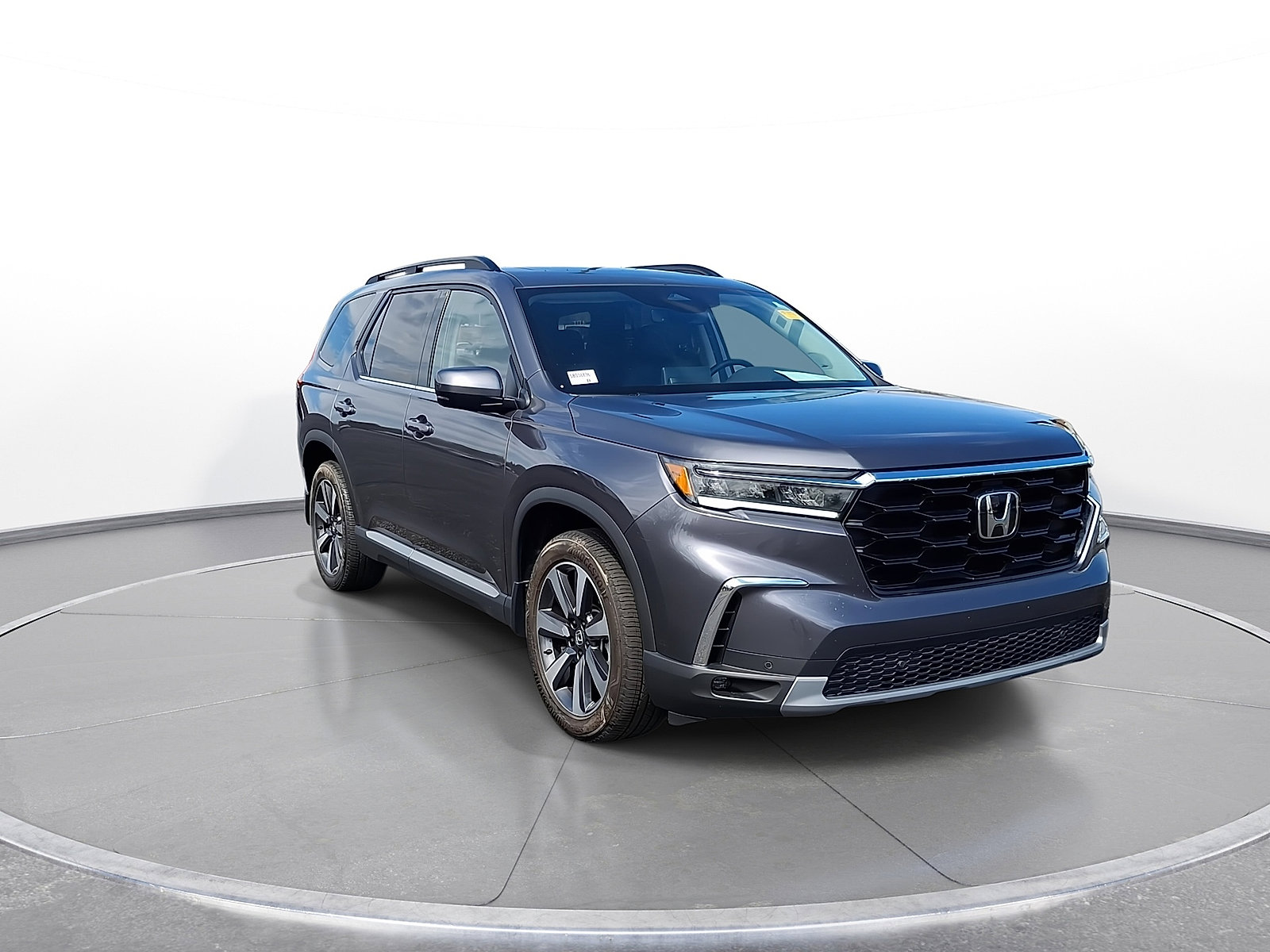 Used 2025 Honda Pilot Touring video 2