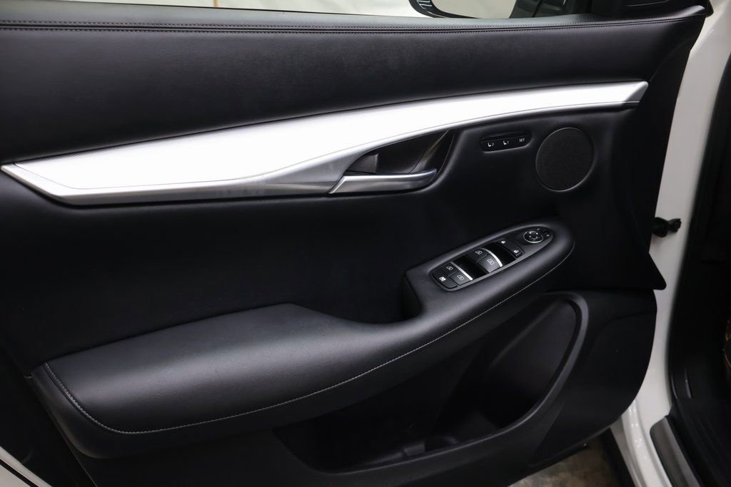 Used 2021 INFINITI QX50 Essential w/ Convenience Package image 16