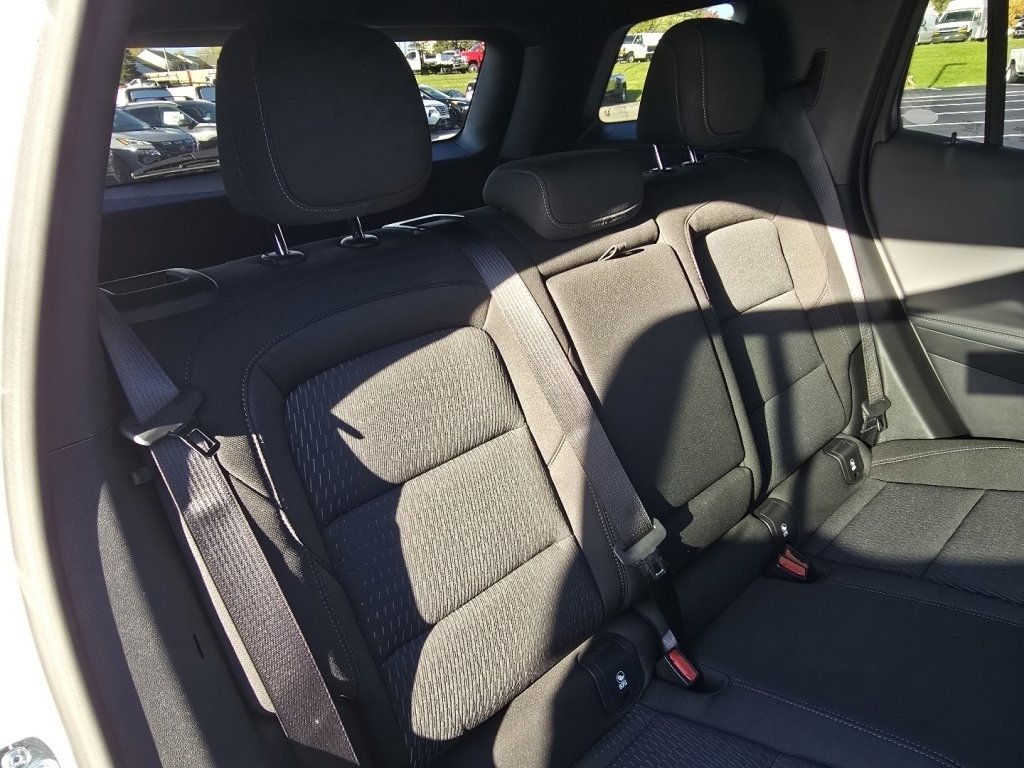 New 2026 Chevrolet Equinox LT FWD image 14