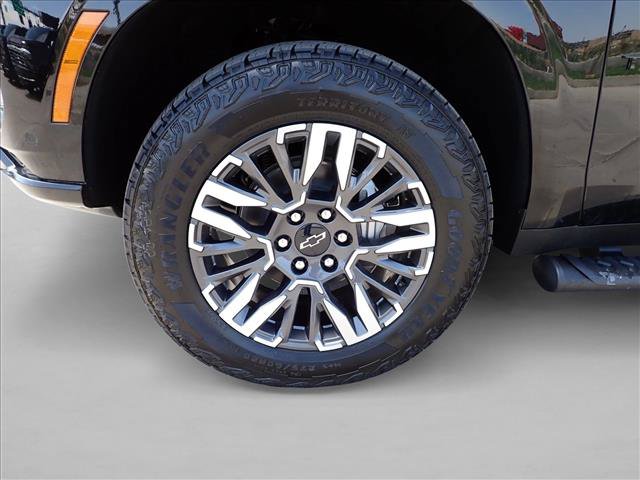 New 2026 Chevrolet Tahoe Z71 w/ Z71 Off-Road Package AWD/4WD image 7