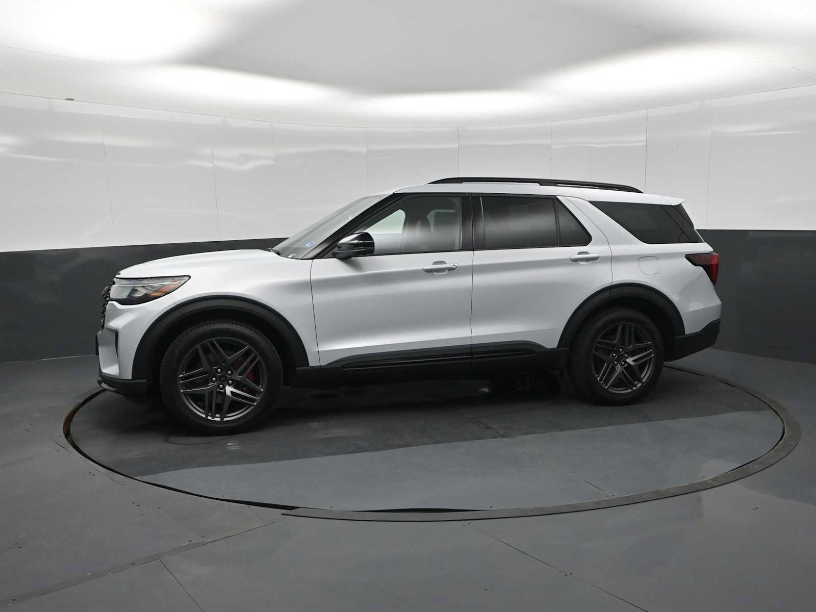 New 2026 Ford Explorer ST w/ Sun And Sound Package AWD/4WD image 4