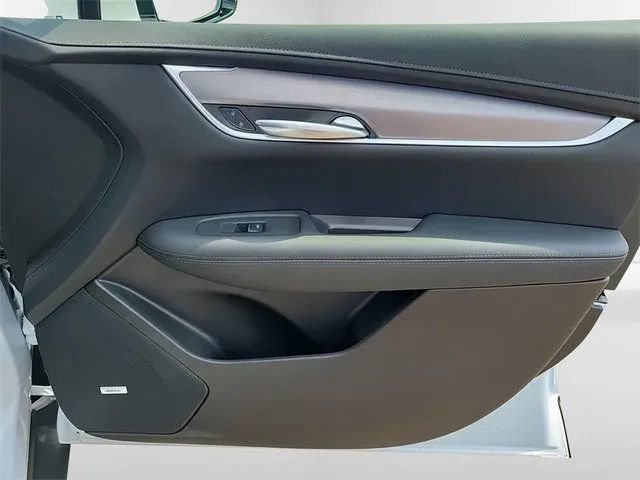 New 2024 Cadillac XT5 Luxury image 29