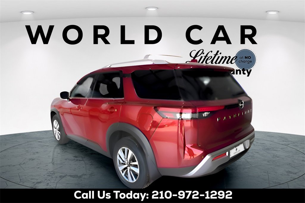 Used 2024 Nissan Pathfinder SL image 5
