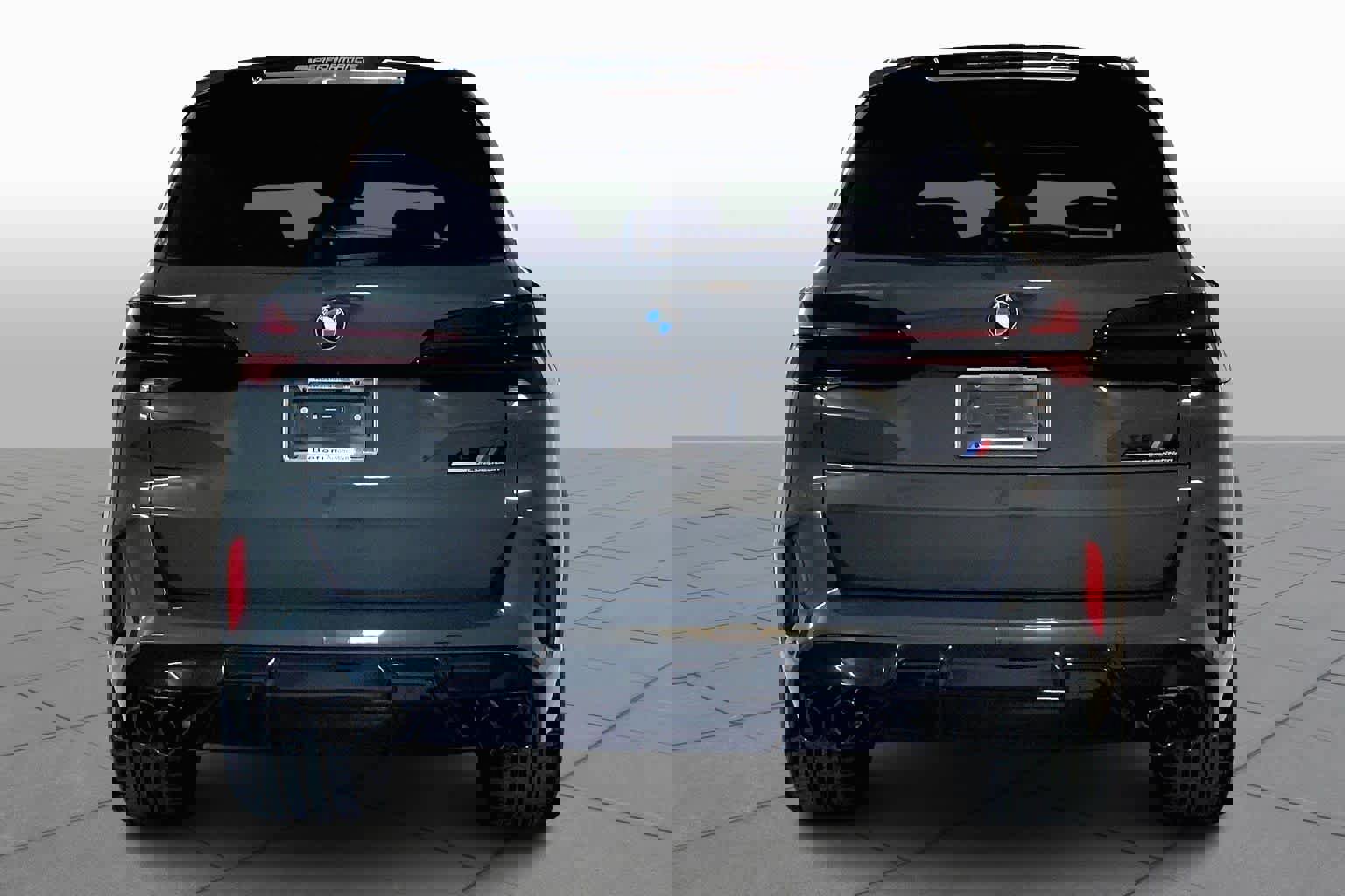 New 2026 BMW X5 M Competition w/ Executive Package image 4