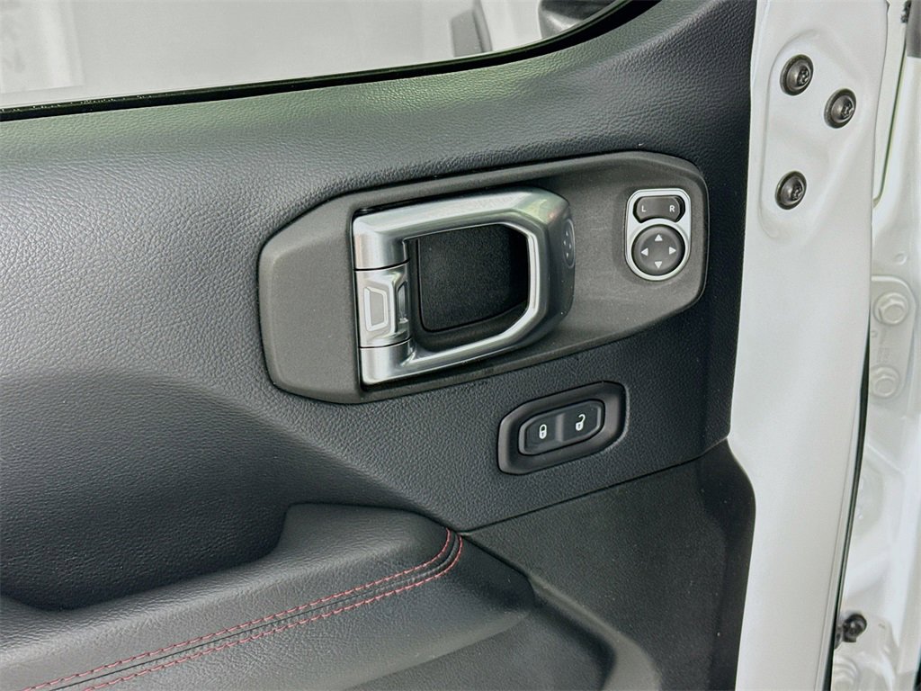 Used 2018 Jeep Wrangler Unlimited Rubicon image 19