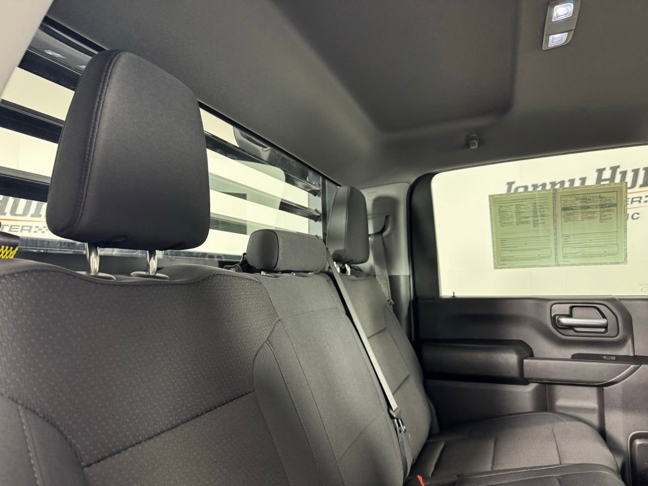 Used 2025 Chevrolet Silverado 3500 W/T image 25