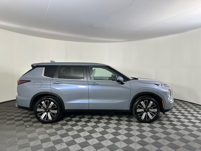 New 2026 Mitsubishi Outlander SE AWD/4WD image 4