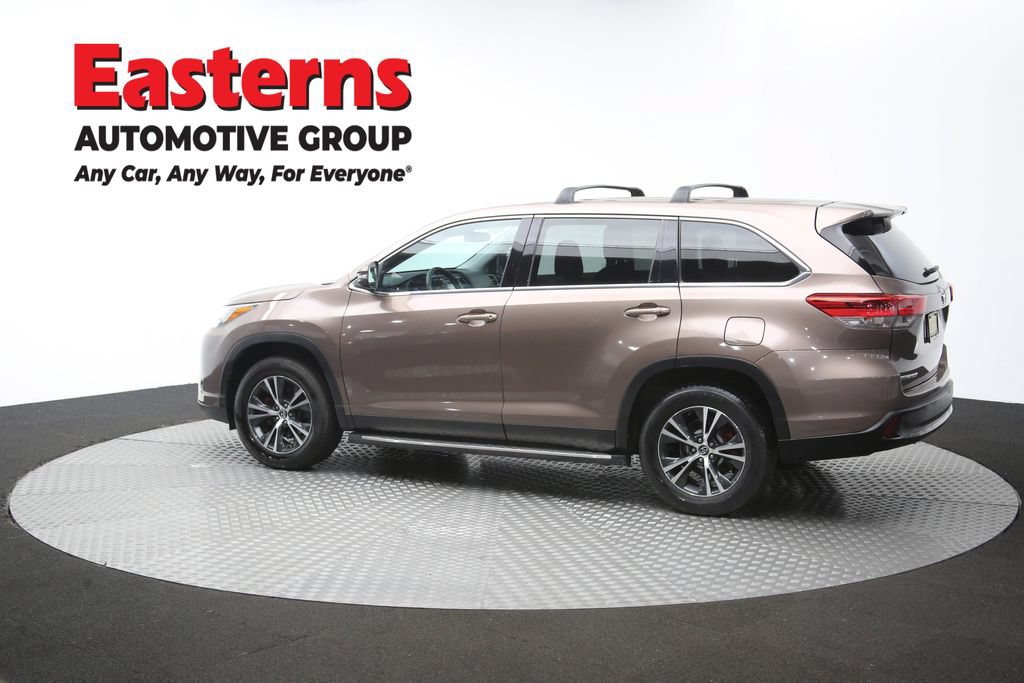 Used 2019 Toyota Highlander LE FWD image 61