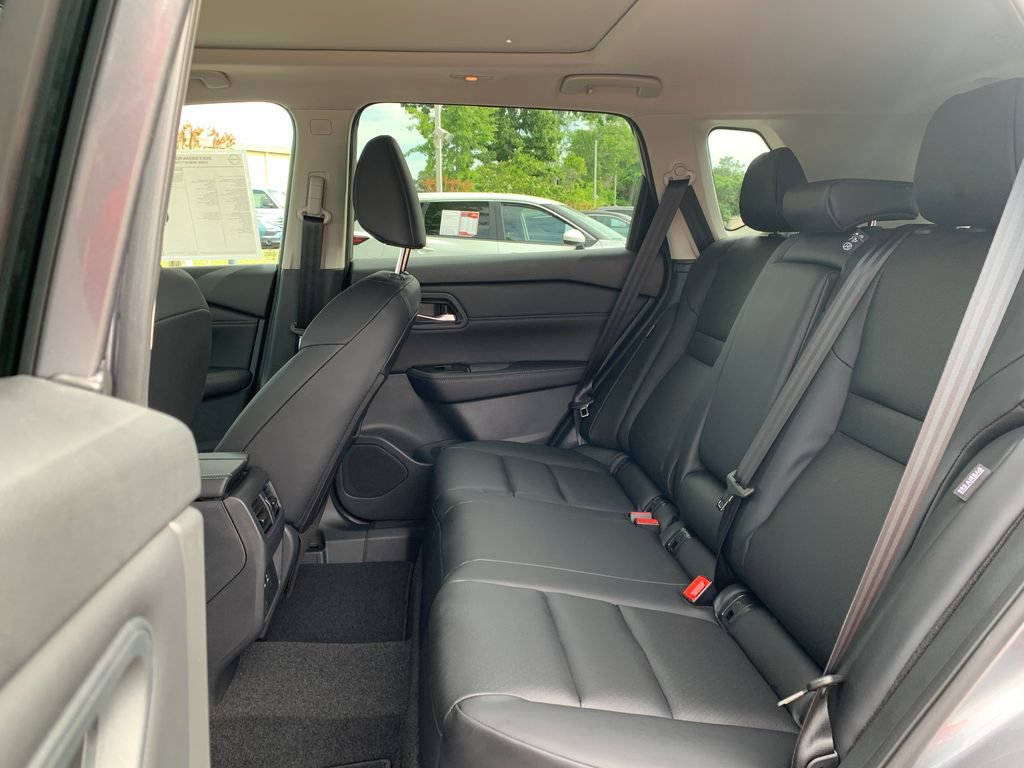 New 2026 Nissan Rogue Dark Armor FWD image 23