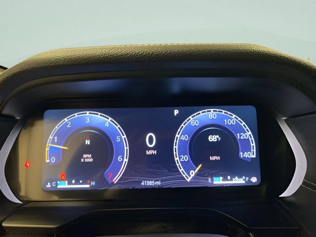 Used 2025 Jeep Grand Cherokee Limited w/ Luxury Tech Group II AWD/4WD image 10