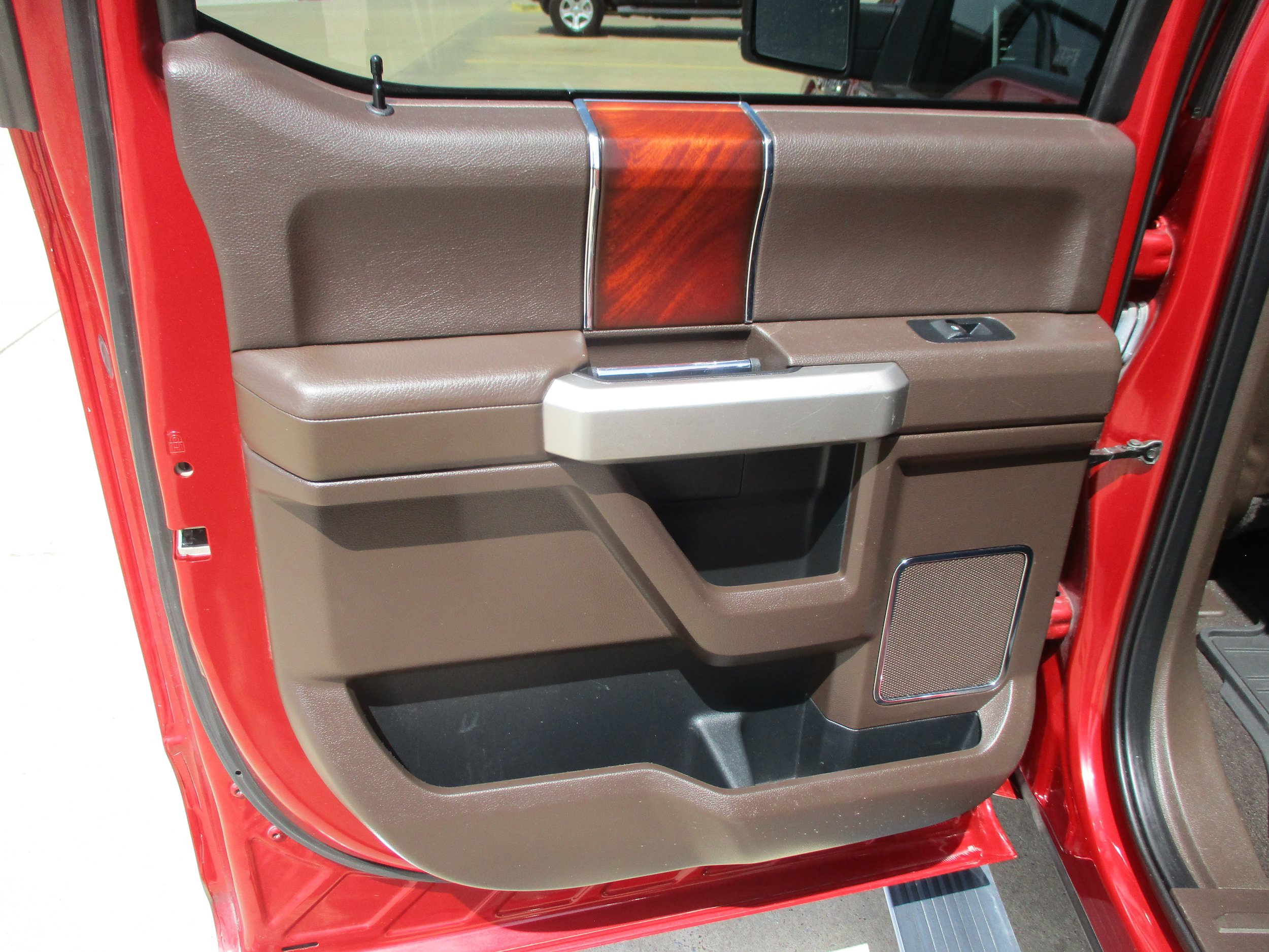 Used 2020 Ford F150 King Ranch w/ Equipment Group 601A Luxury AWD/4WD image 6