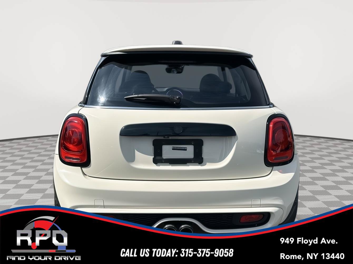 Used 2019 MINI Cooper S w/ Signature Upholstery Package FWD image 4
