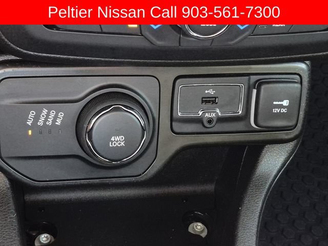 Used 2023 Jeep Renegade Altitude w/ Convenience Group I AWD/4WD image 38