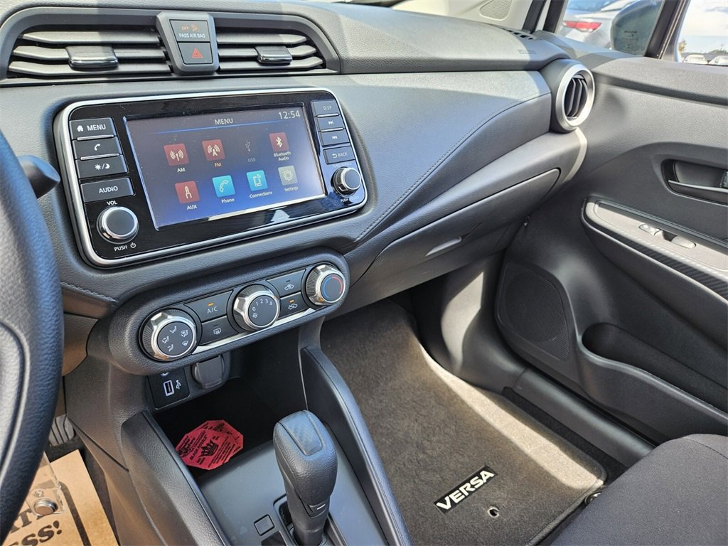 New 2025 Nissan Versa SV w/ Trunk Package image 9