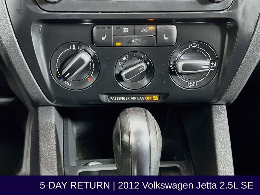 Used 2012 Volkswagen Jetta SE FWD image 18