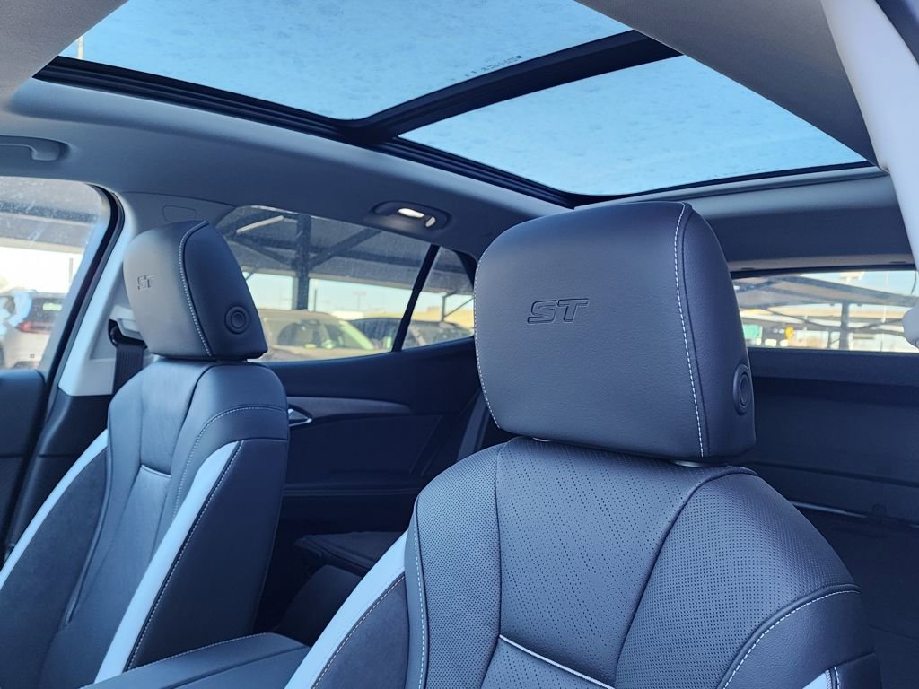 New 2026 Buick Envision Sport Touring image 17