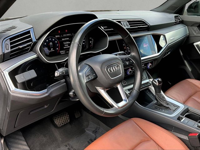 Used 2022 Audi Q3 2.0T Premium w/ Convenience Package AWD/4WD image 14