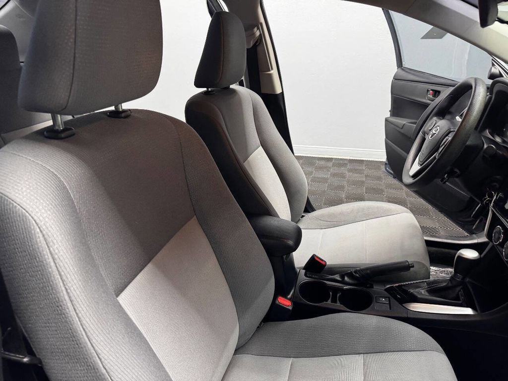 Used 2017 Toyota Corolla L FWD image 55