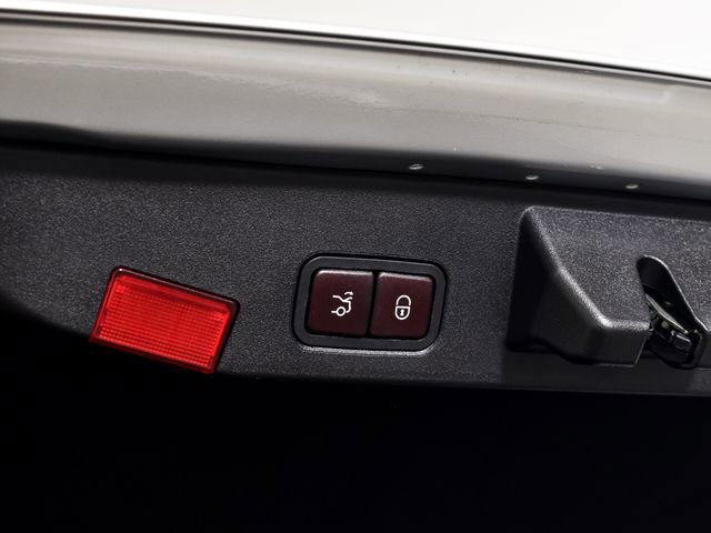 Used 2019 Mercedes-Benz SL 550 image 40