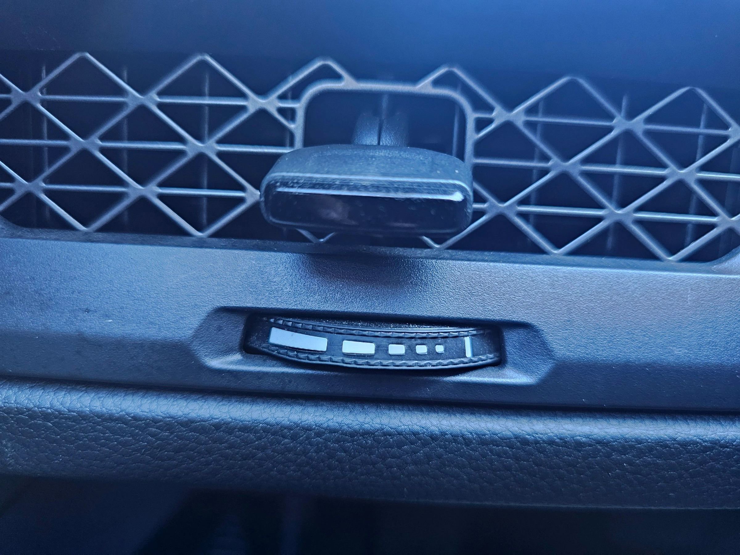 Used 2023 Honda Accord LX image 18
