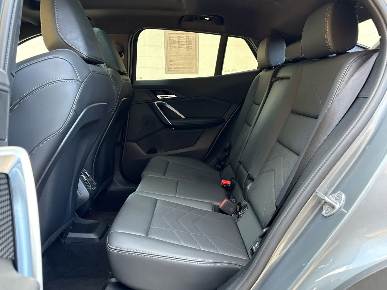 Certified 2025 BMW X2 xDrive28i AWD/4WD image 13