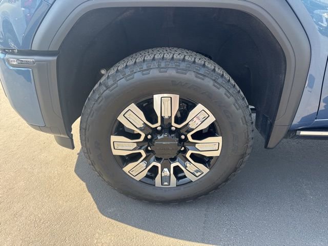 Used 2025 GMC Sierra 2500 Denali image 24