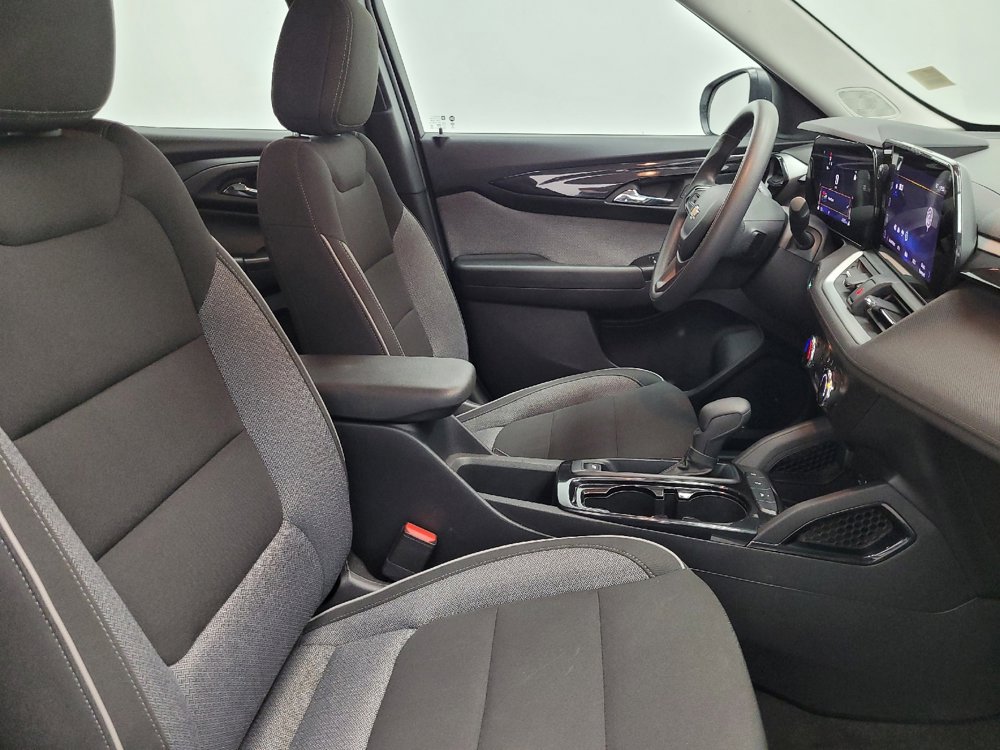 Used 2024 Chevrolet TrailBlazer LS image 21