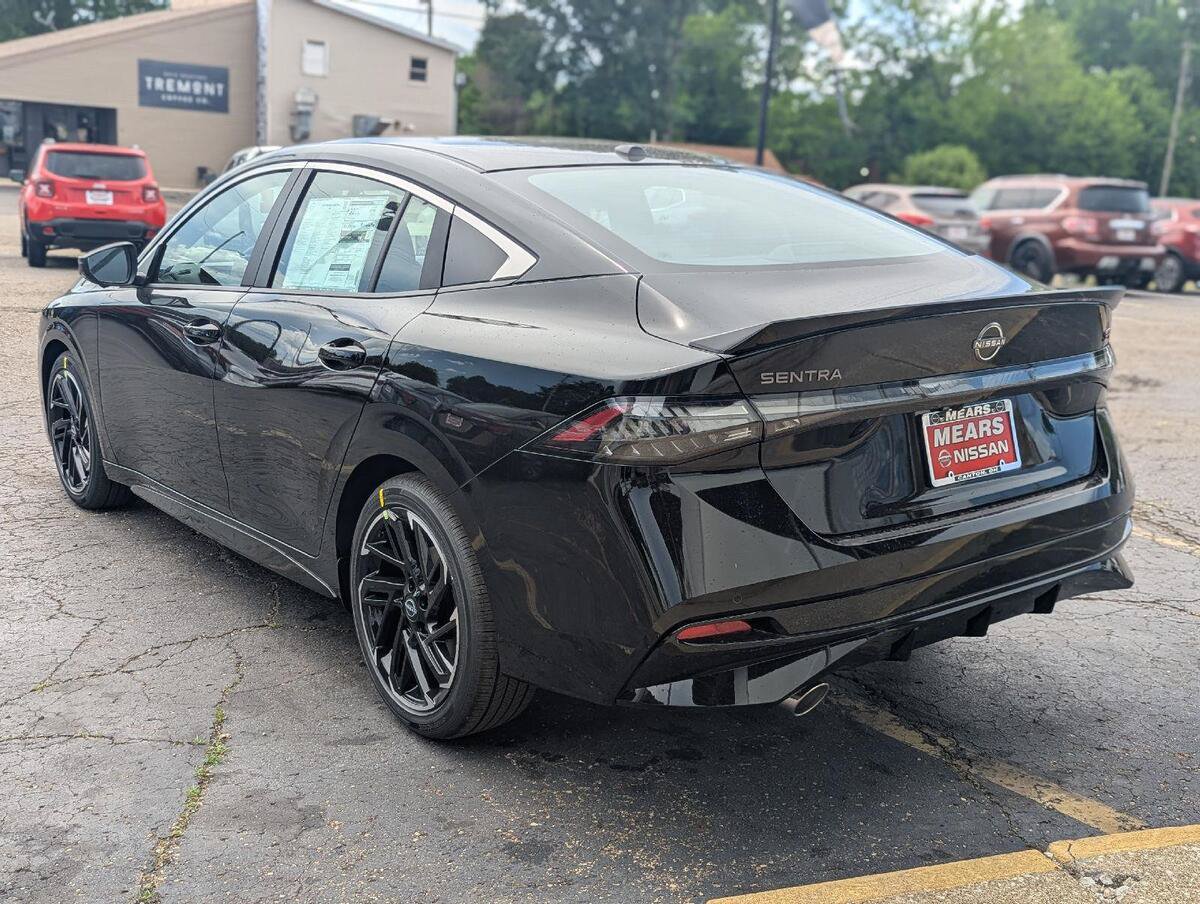 New 2026 Nissan Sentra SR w/ SR Premium Package FWD image 6
