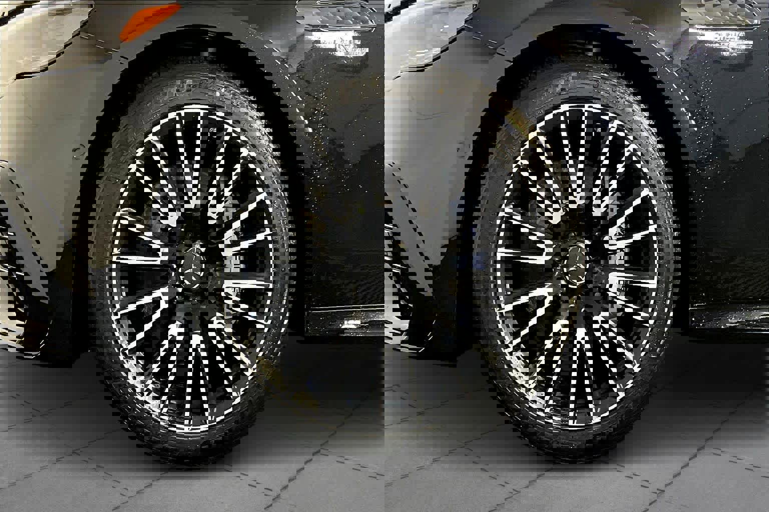 New 2026 Mercedes-Benz E 53 AMG e 4MATIC Sedan image 17