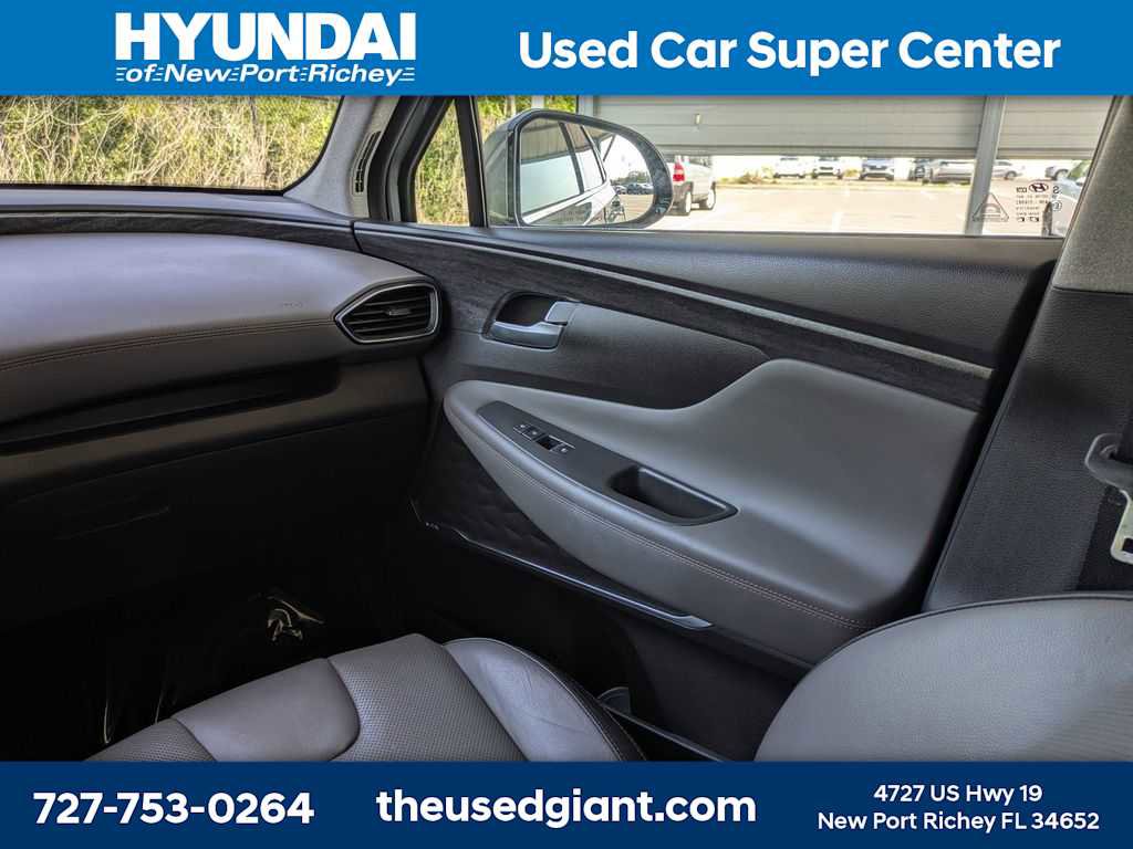 Used 2020 Hyundai Santa Fe Limited image 22