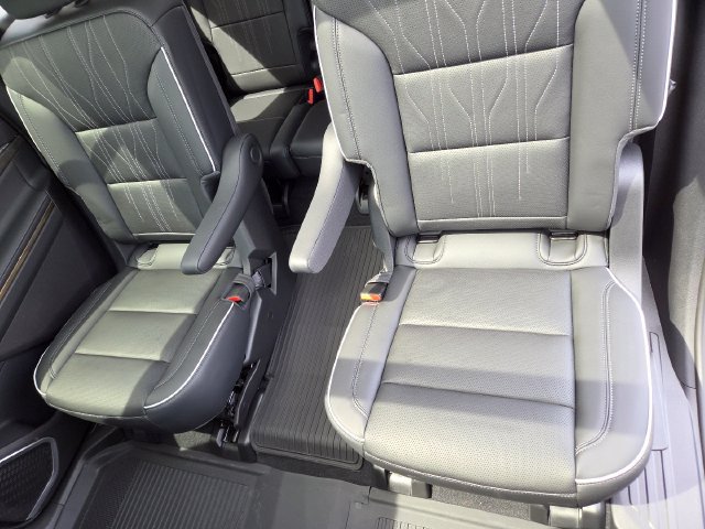 New 2026 Buick Enclave Avenir w/ Super Cruise Package FWD image 30