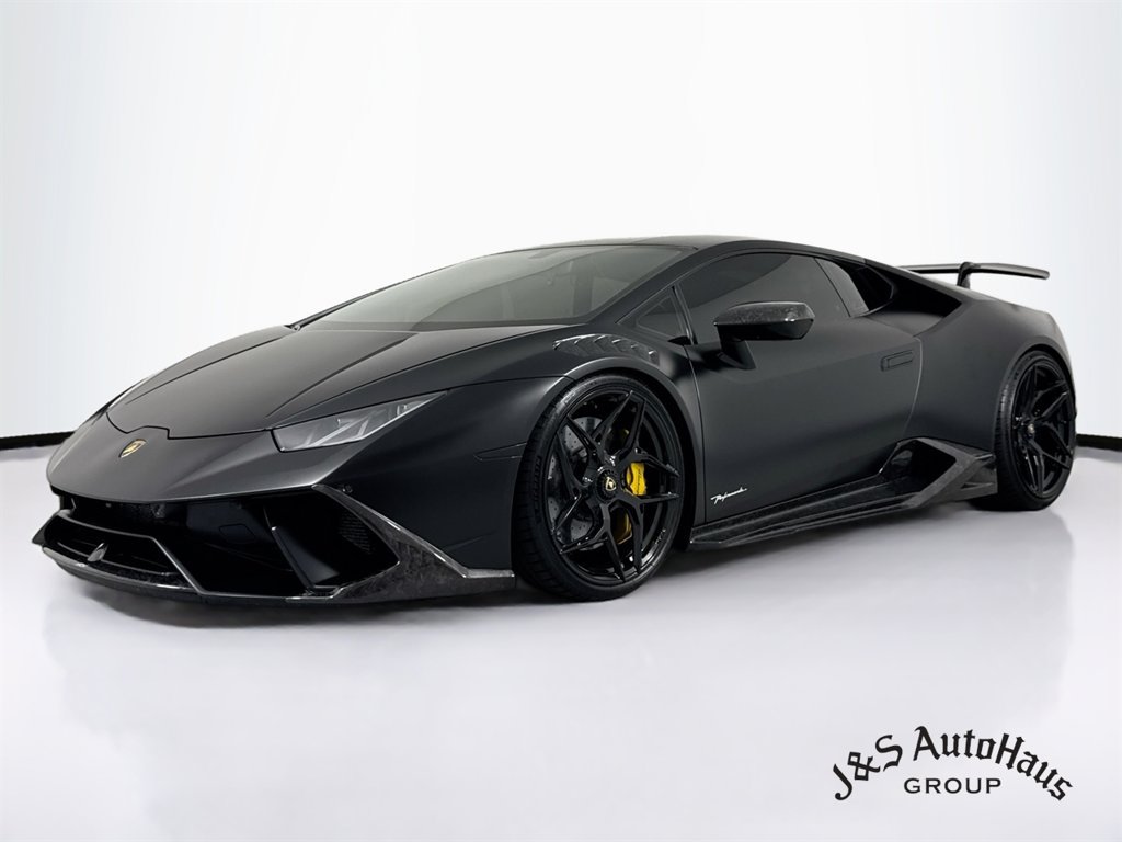 Used 2018 Lamborghini Huracan Performante AWD/4WD image 3