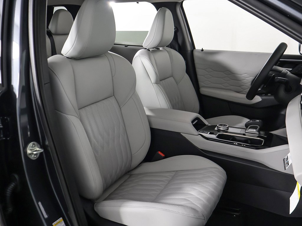 New 2025 Mitsubishi Outlander SEL image 34