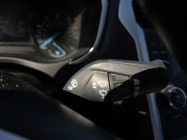 Used 2016 Ford Fusion SE FWD image 33