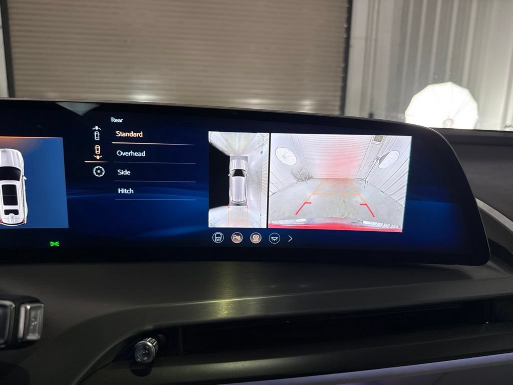 Certified 2026 Cadillac Vistiq Sport AWD/4WD image 36